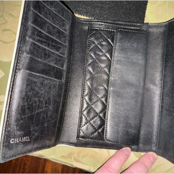 Chanel Timeless Mademoiselle Lock Wallet EUC Authentication certificate - Picture 4 of 12